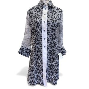 Save The Queen! Sheer Embroidered Layering Dress Cover-Up  – Size M – NWT